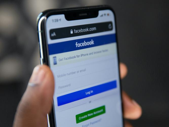 Image of the Facebook log-in screen on a mobile phone