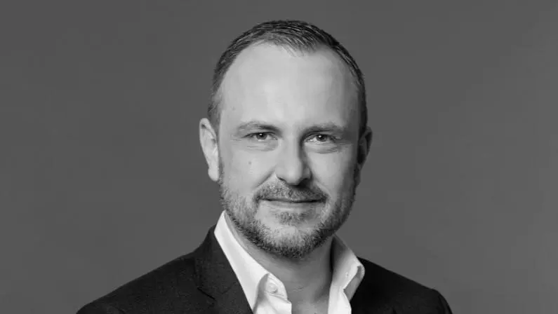 Black and white image of Peter R Neumann 